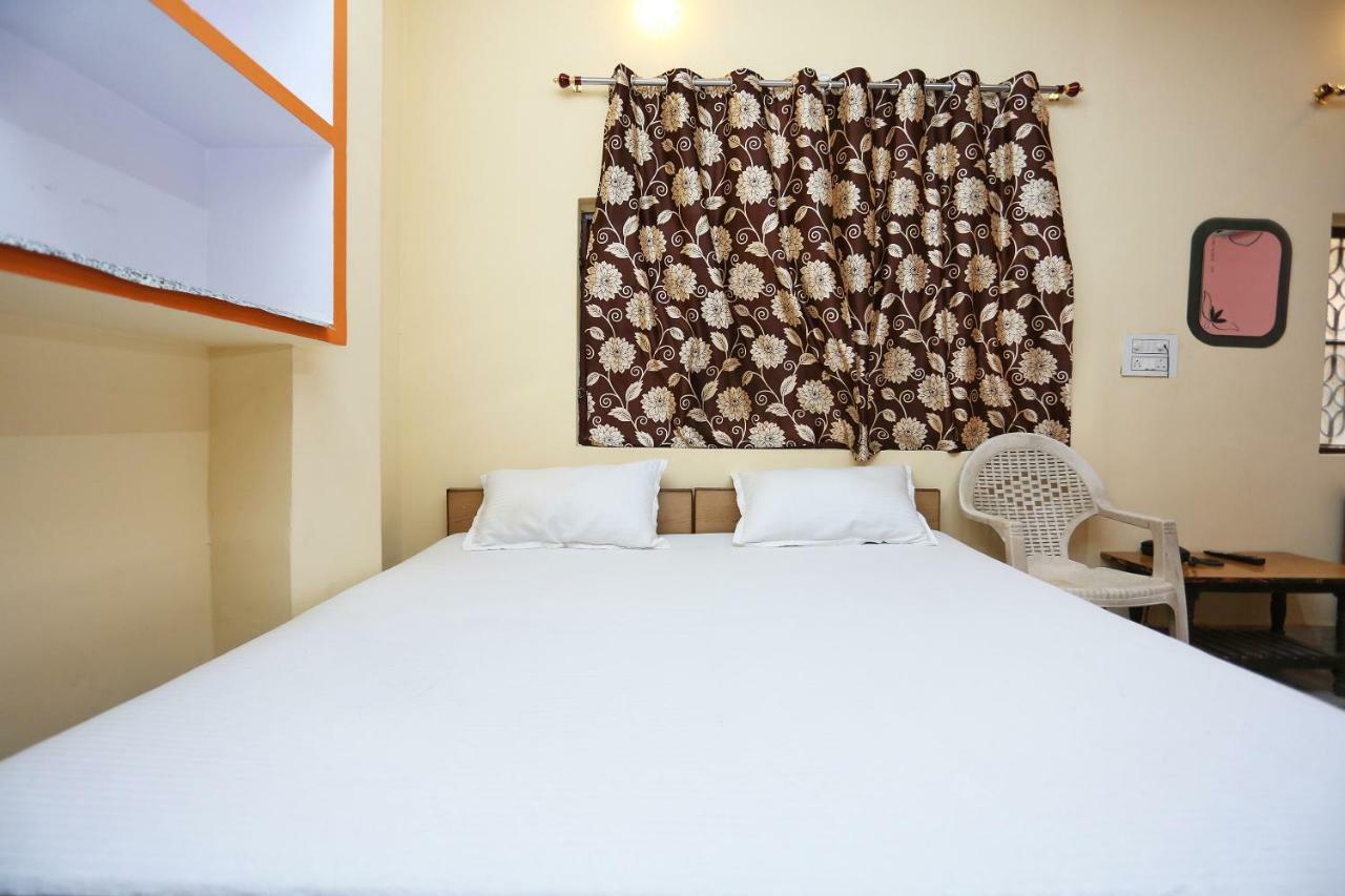 Spot On 45585 Hotel Aakash Ganga 바라나시 외부 사진