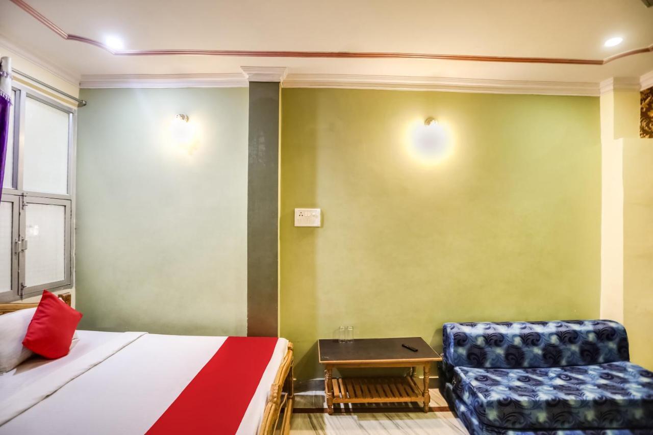 Spot On 45585 Hotel Aakash Ganga 바라나시 외부 사진