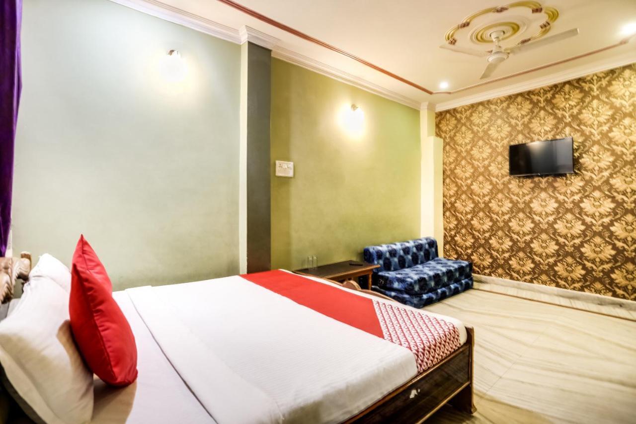Spot On 45585 Hotel Aakash Ganga 바라나시 외부 사진
