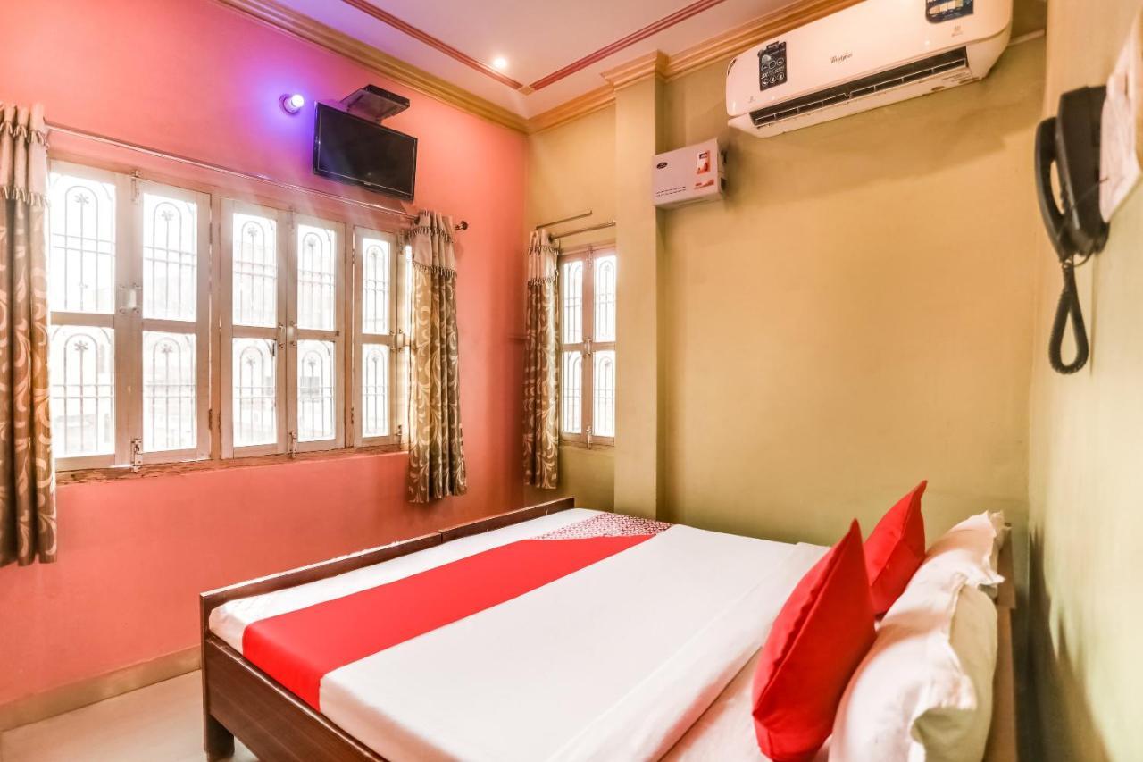 Spot On 45585 Hotel Aakash Ganga 바라나시 외부 사진